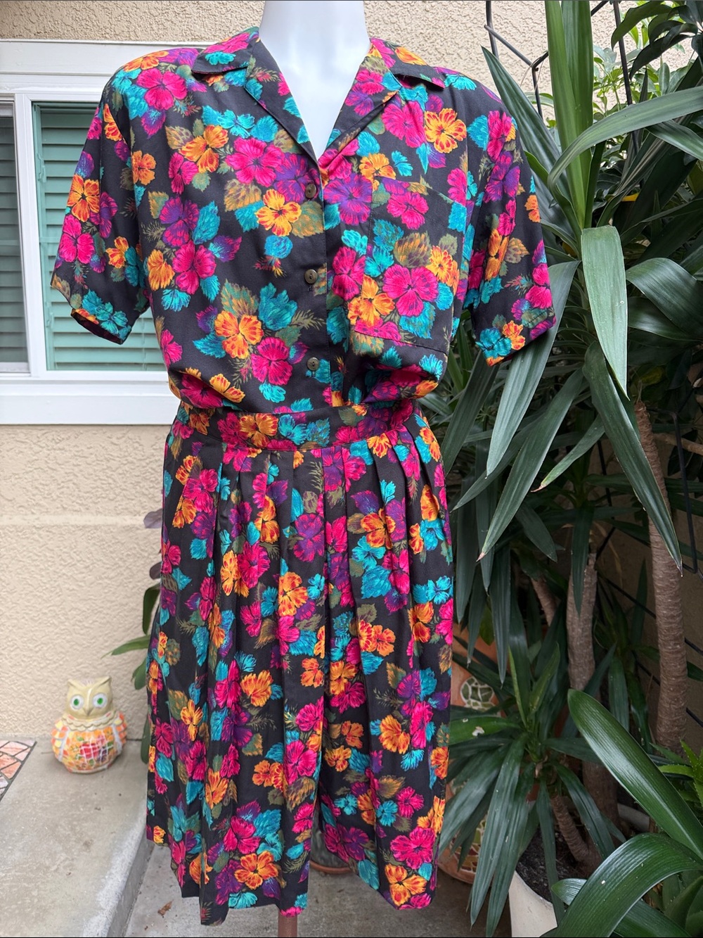 Vintage Bright Cristin Stevens Tropical Floral Rayon Two-Piece Set Top and Skort